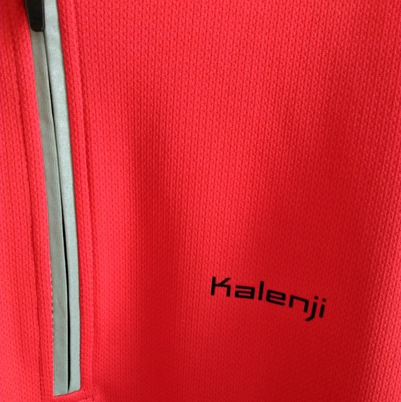 New Kalenji (France) zip top - NWOT - Picture 4 of 10